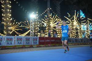 BIB: 100, 40533
                            <button type="button" onclick="openModal(21538091)" class="btn btn-primary btn-sm float-right btn-popup" data-toggle="modal" data-target=".modal-high-quality">
                        <i class="fas fa-shopping-cart"></i> Add to Cart
                    </button>
                                            <button type="button" onclick="isThisMe(21538091, true)" class="btn btn-success btn-sm float-right btn-popup btn-isme hidden" data-toggle="tooltip" data-placement="bottom" title="นี่คือรูปของคุณใช่ไหม คลิกที่นี่เพื่อเอาเข้าอัลบั้ม">
                        <i class="fas fa-plus"></i> Add to album
                    </button>
                    <button type="button" onclick="isThisMe(21538091, false)" class="btn btn-warning btn-sm float-right btn-popup btn-isnotme hidden">
                        <i class="fas fa-ban"></i> Remove from album
                    </button>